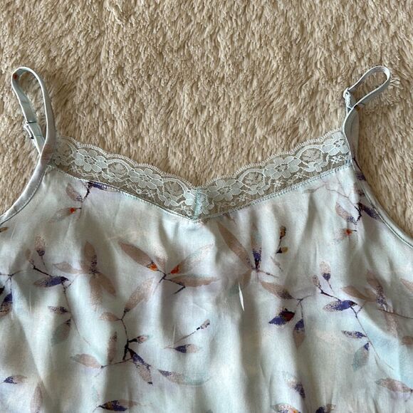 Sincerely Jules floral cami top blue size small - Picture 12 of 16